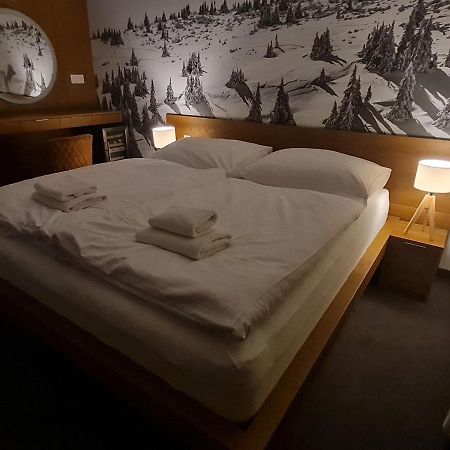Snowland Apartmany Valca Bagian luar foto