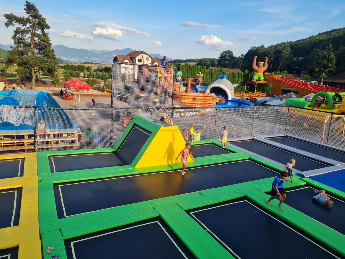 Snowland Apartmany Valca Bagian luar foto