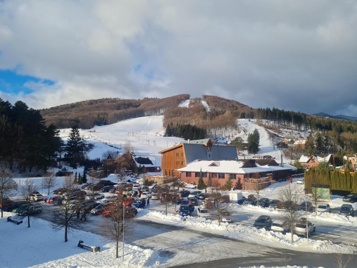 Snowland Apartmany Valca Bagian luar foto
