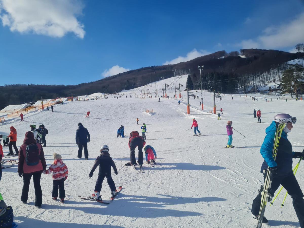 Snowland Apartmany Valca Bagian luar foto
